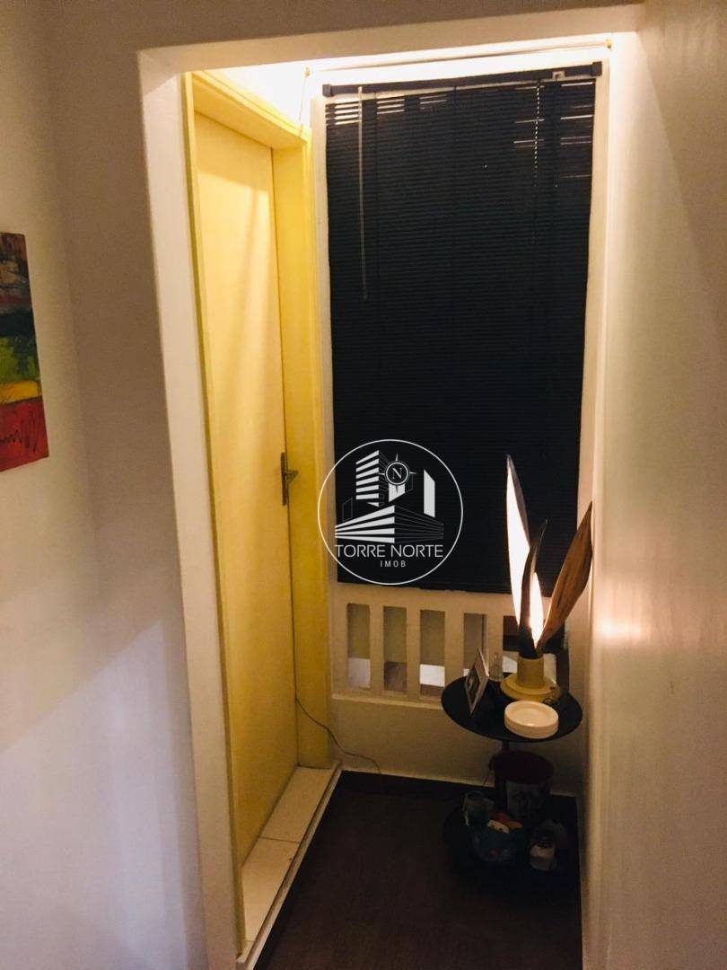 Casa à venda com 3 quartos, 420m² - Foto 17