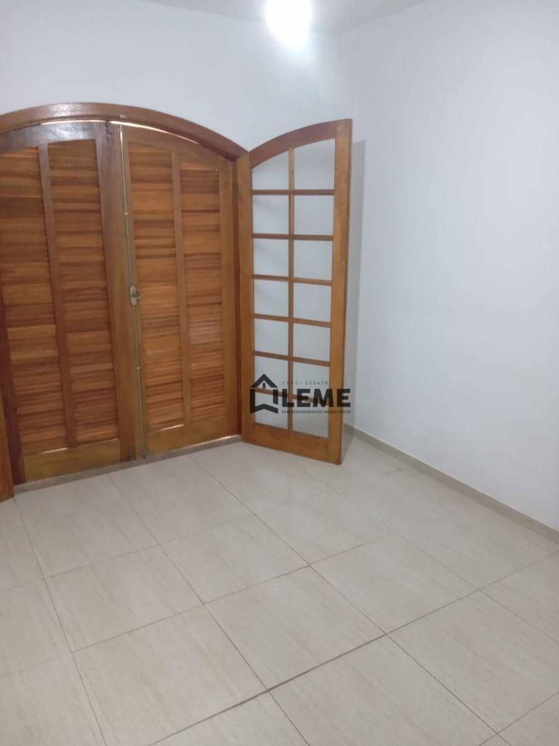 Casa à venda com 2 quartos, 150m² - Foto 7