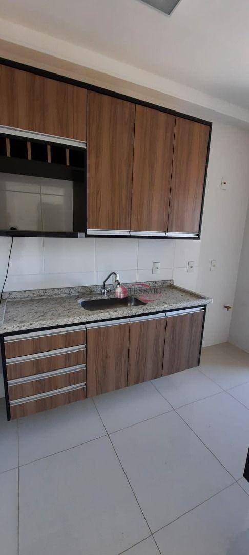 Apartamento à venda com 3 quartos, 75m² - Foto 5