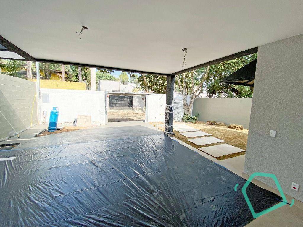 Casa de Condomínio à venda com 3 quartos, 245m² - Foto 11