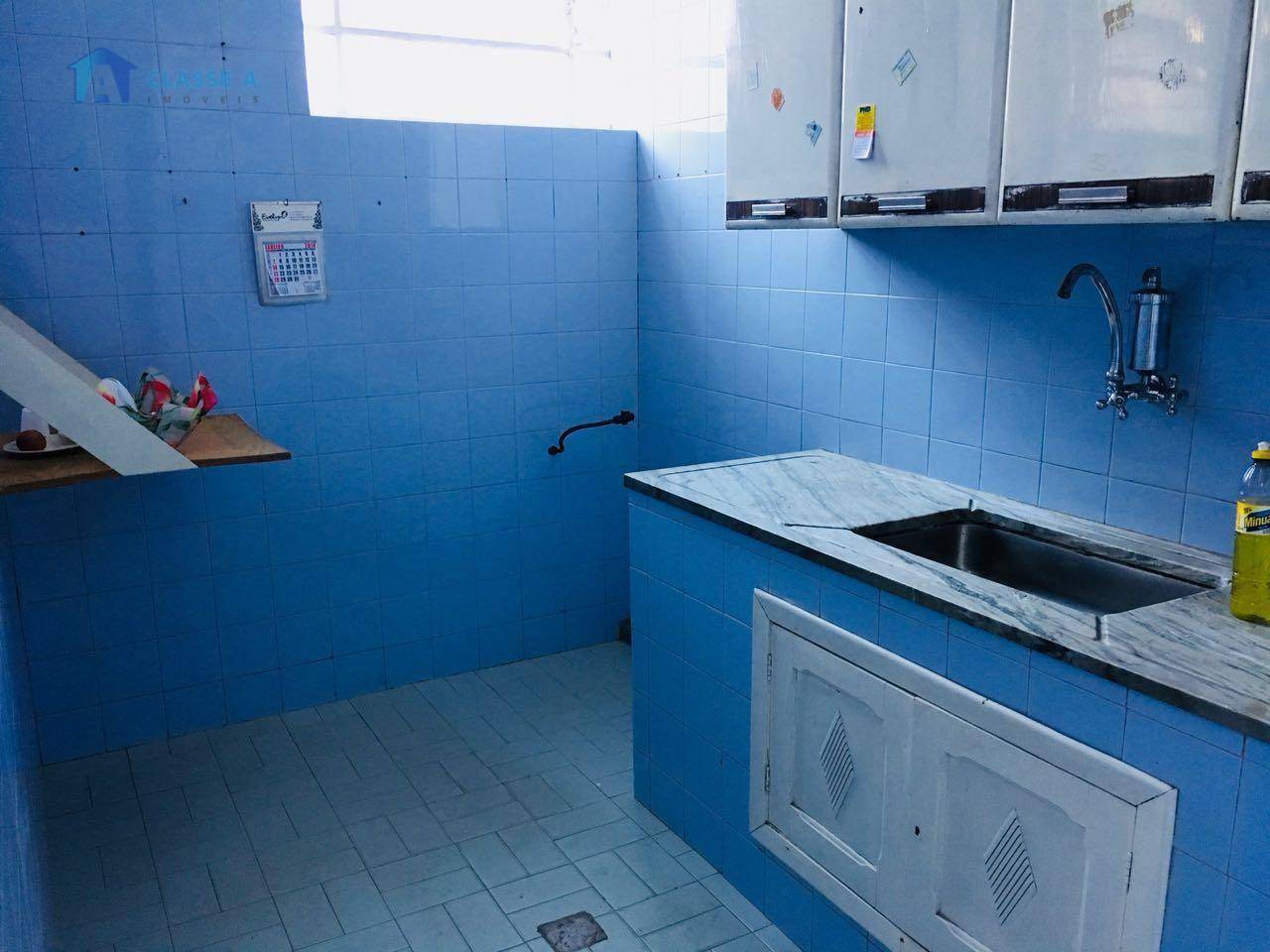 Casa à venda com 6 quartos, 163m² - Foto 1