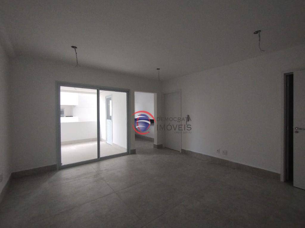 Apartamento à venda com 2 quartos, 63m² - Foto 8