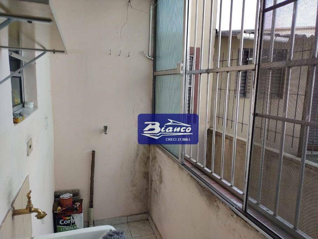 Apartamento à venda com 2 quartos, 60m² - Foto 13