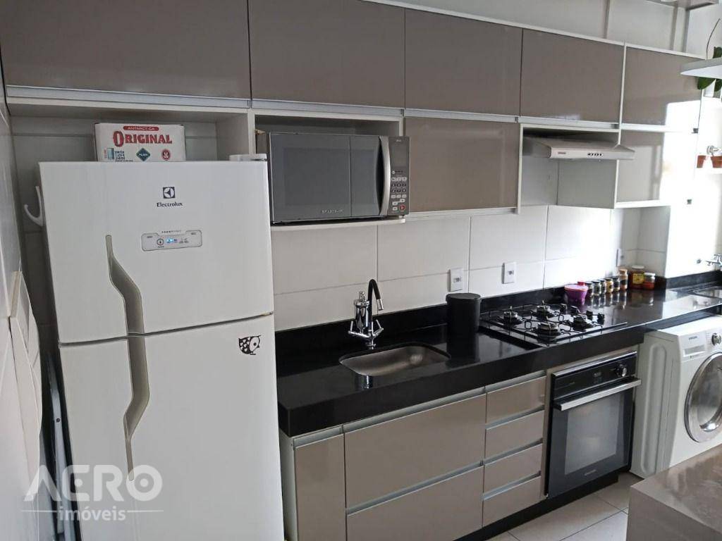 Apartamento à venda com 2 quartos, 48m² - Foto 1