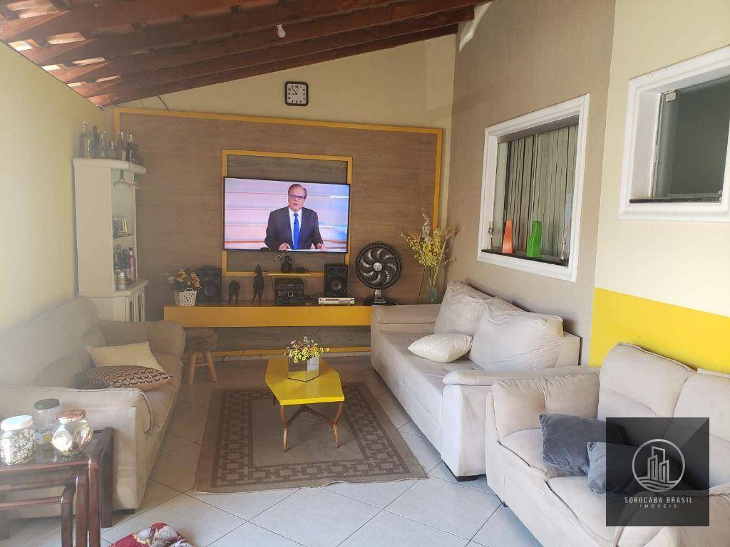 Sobrado à venda com 3 quartos, 200m² - Foto 1