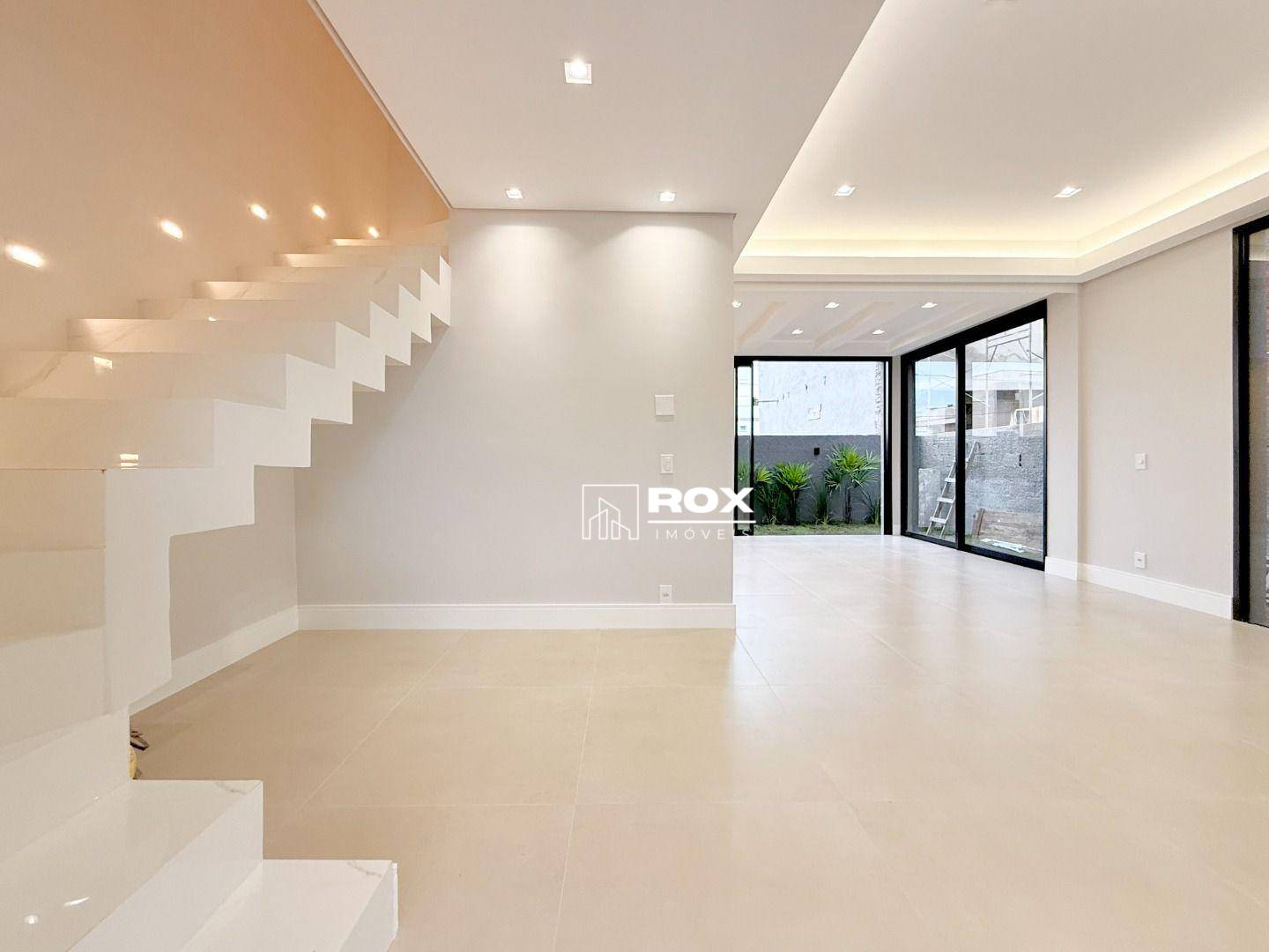 Casa de Condomínio à venda com 3 quartos, 162m² - Foto 2
