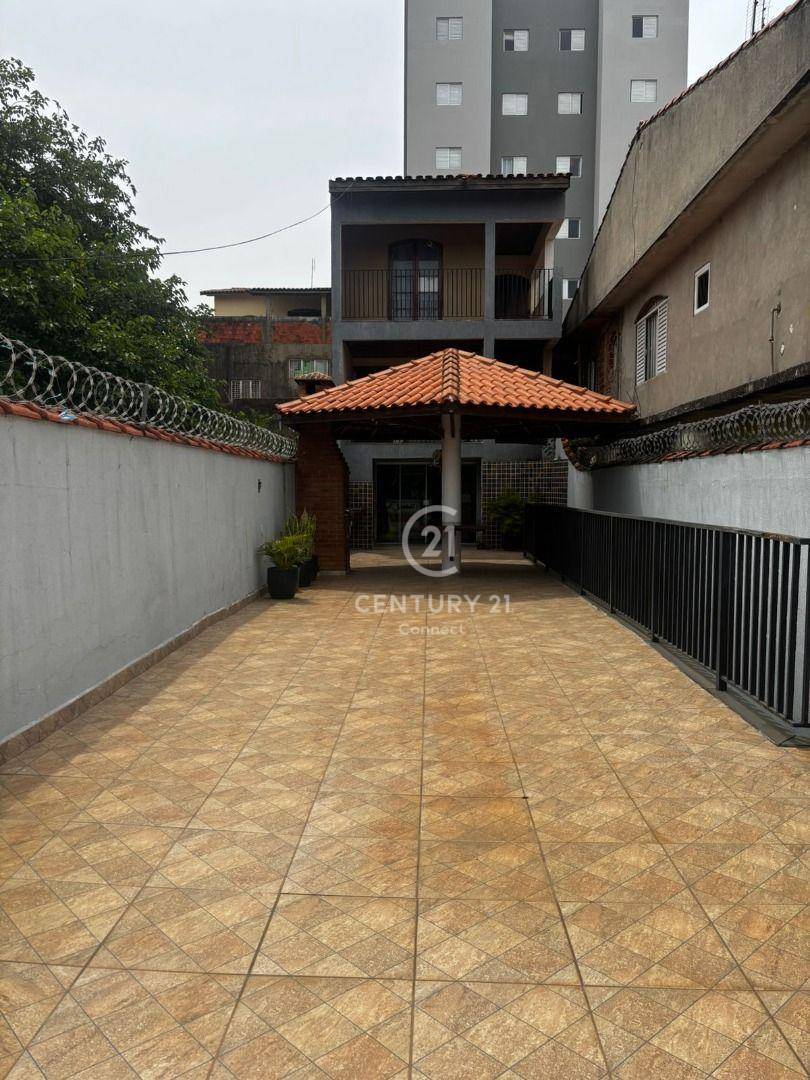 Casa, 3 quartos, 219 m² - Foto 1