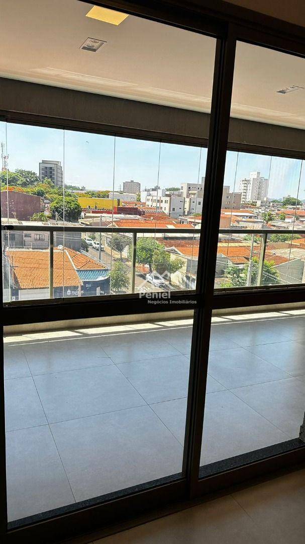 Apartamento para alugar com 2 quartos, 75m² - Foto 16