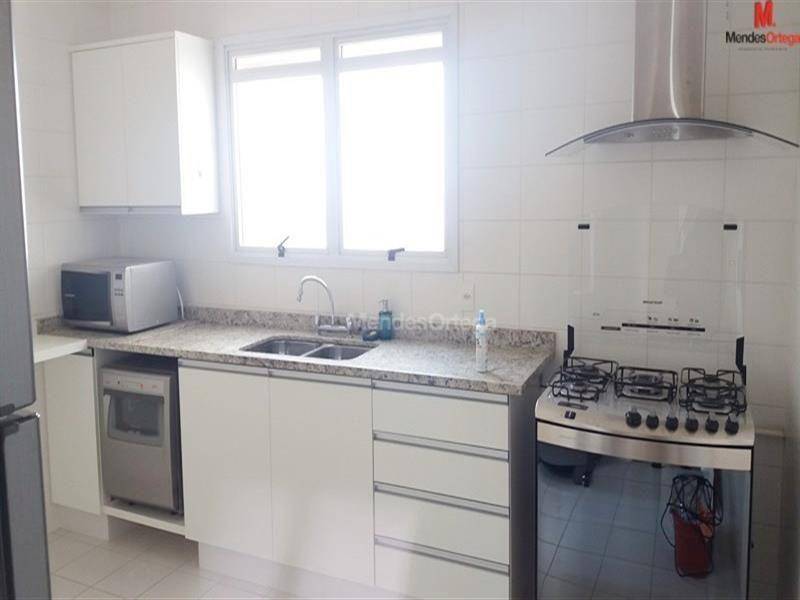 Apartamento à venda com 3 quartos, 195m² - Foto 6