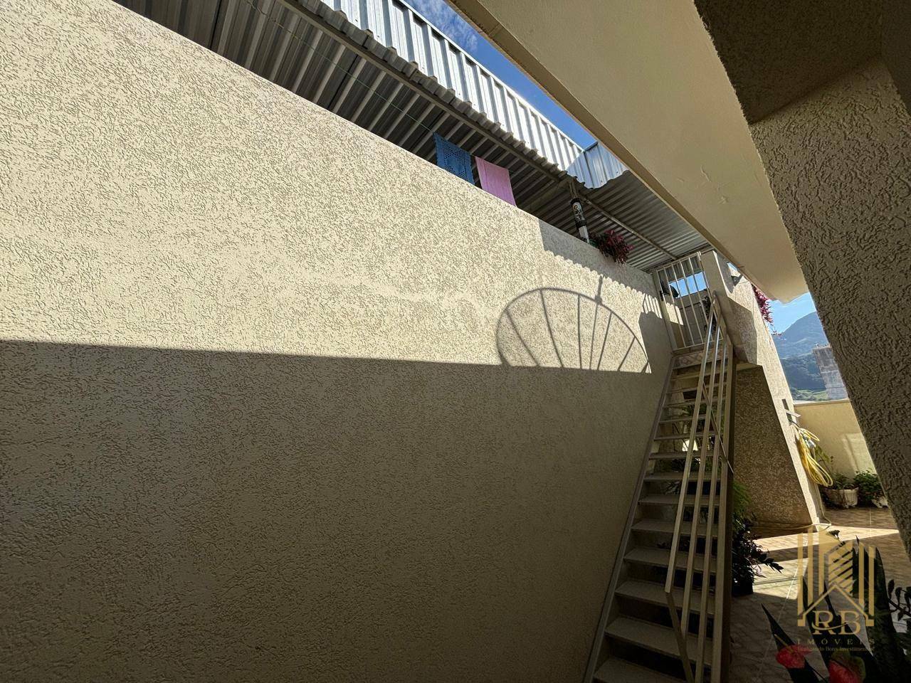 Casa à venda com 3 quartos, 400m² - Foto 18