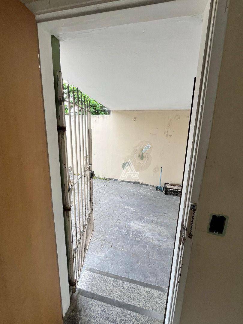 Sobrado à venda com 3 quartos, 250m² - Foto 108