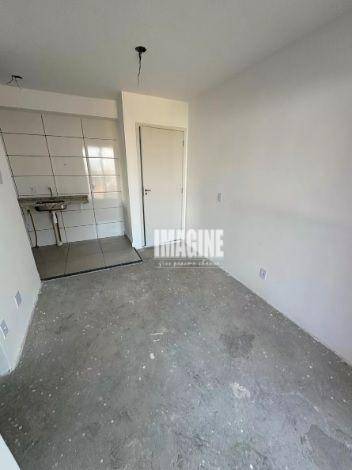 Apartamento para alugar com 2 quartos, 42m² - Foto 2