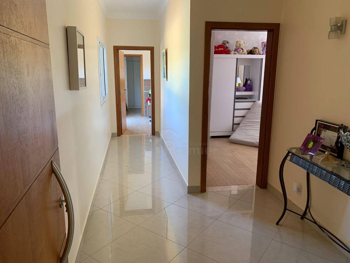 Casa à venda com 3 quartos, 230m² - Foto 8