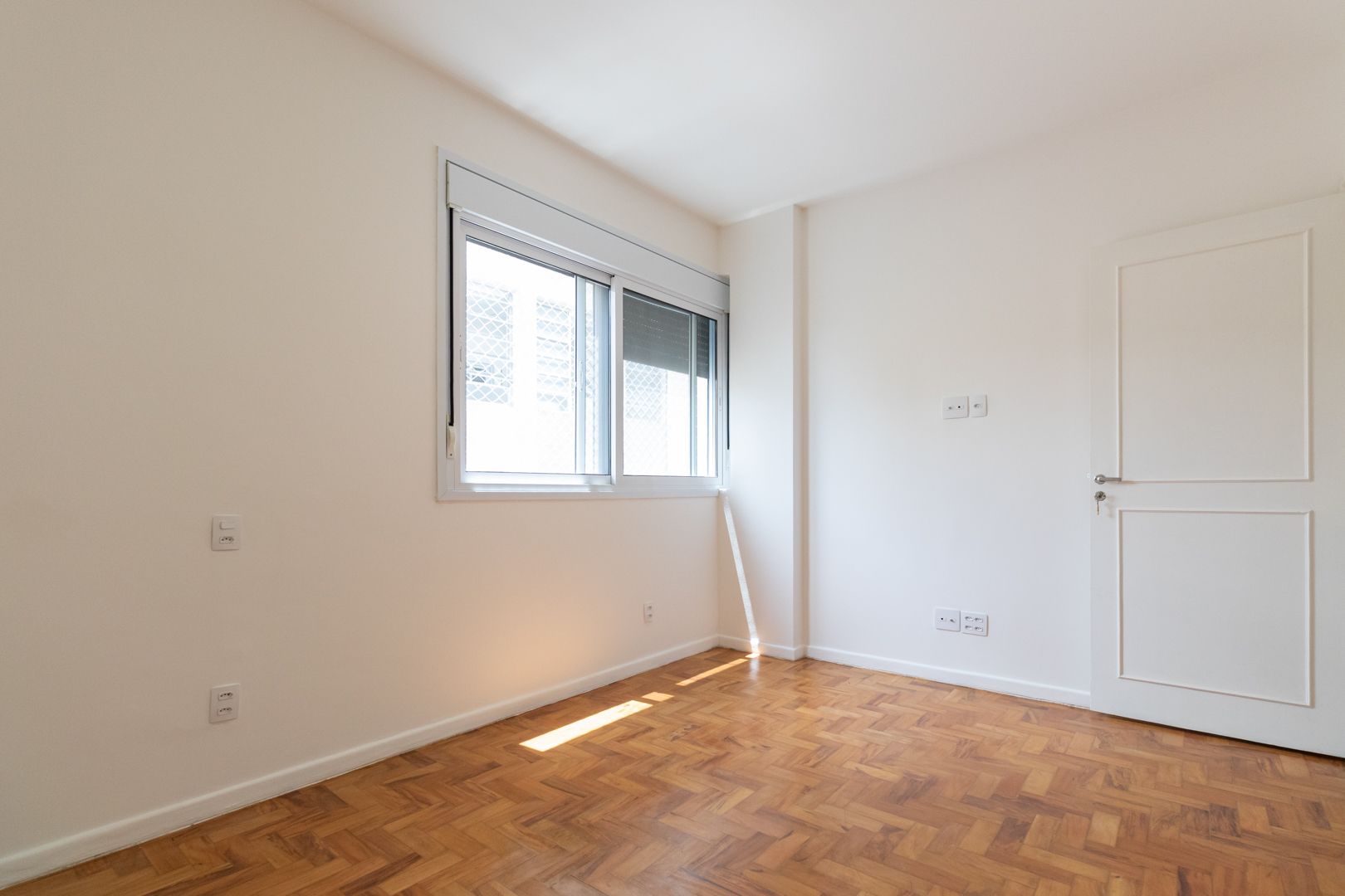 Apartamento à venda com 2 quartos, 86m² - Foto 35