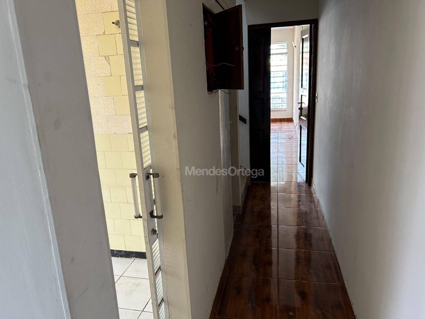 Casa à venda com 4 quartos, 265m² - Foto 9