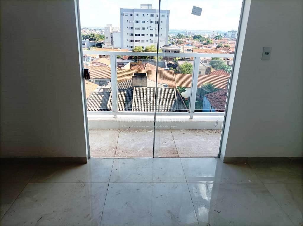 Apartamento à venda com 3 quartos, 80m² - Foto 10
