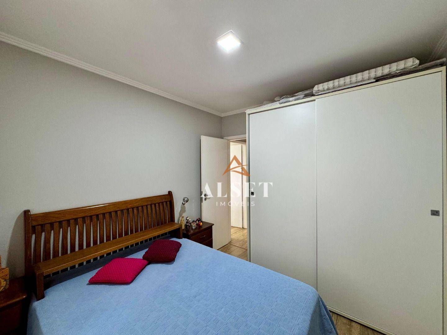 Apartamento à venda com 3 quartos, 101m² - Foto 8