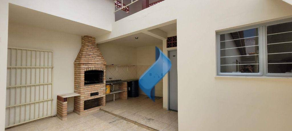 Casa à venda com 3 quartos, 190m² - Foto 5