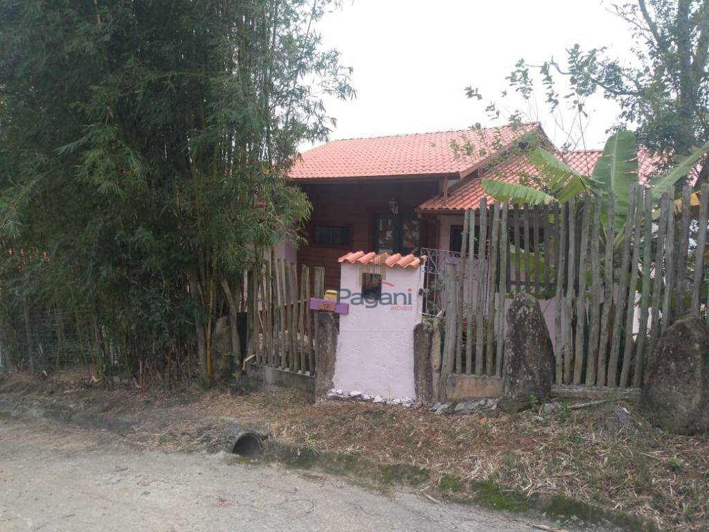 Casa, 5 quartos, 230 m² - Foto 2