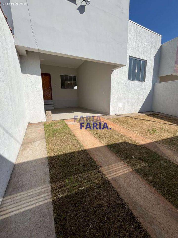 Casa à venda com 3 quartos, 210M2 - Foto 2