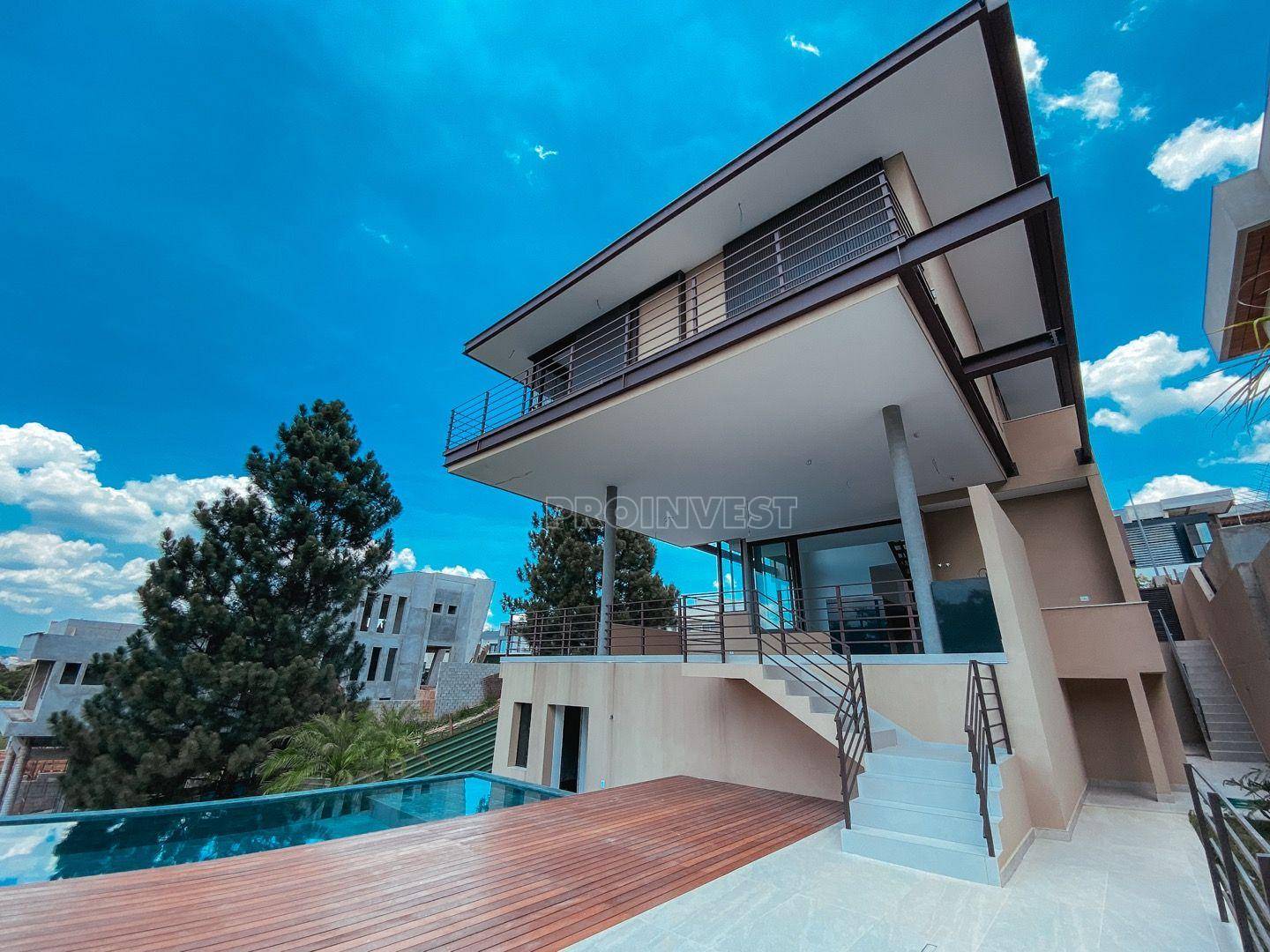 Casa de Condomínio à venda com 5 quartos, 649m² - Foto 1