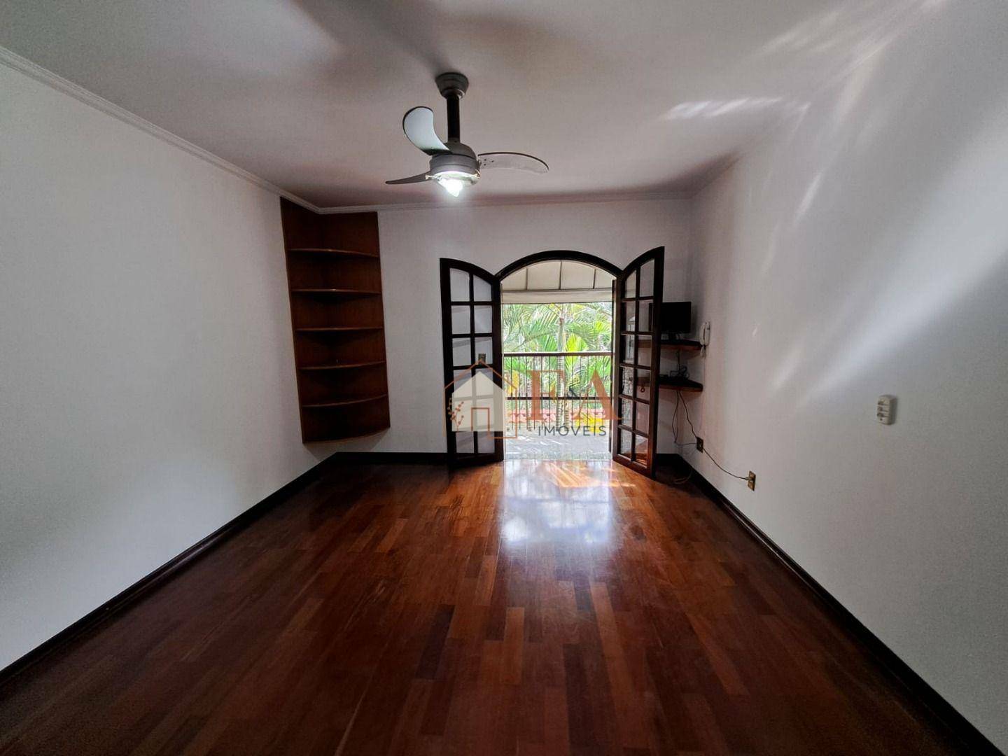 Casa à venda com 3 quartos, 244m² - Foto 30