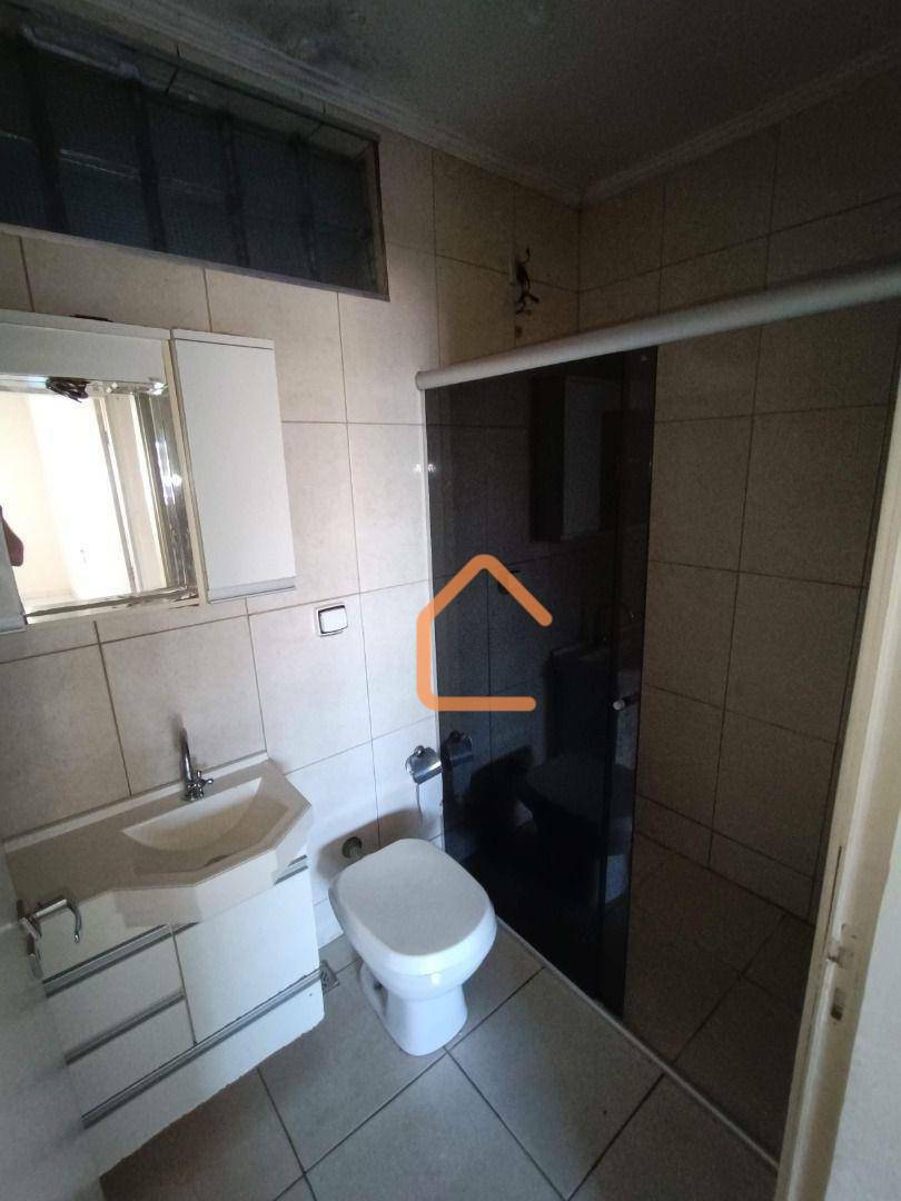 Apartamento para alugar com 3 quartos, 170m² - Foto 11