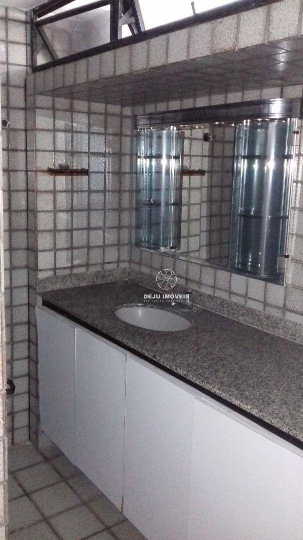 Apartamento para alugar com 3 quartos, 145m² - Foto 13