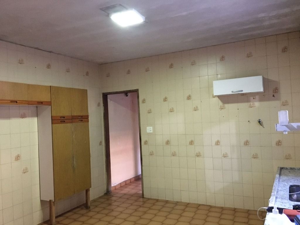 Casa à venda com 4 quartos, 180m² - Foto 7