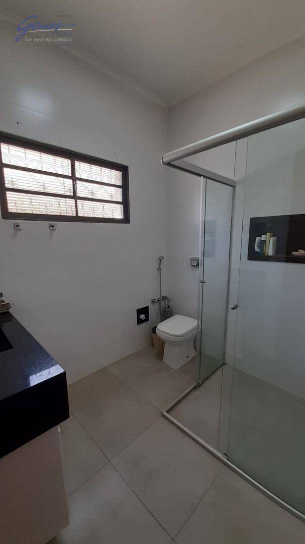 Casa à venda com 3 quartos, 348m² - Foto 20