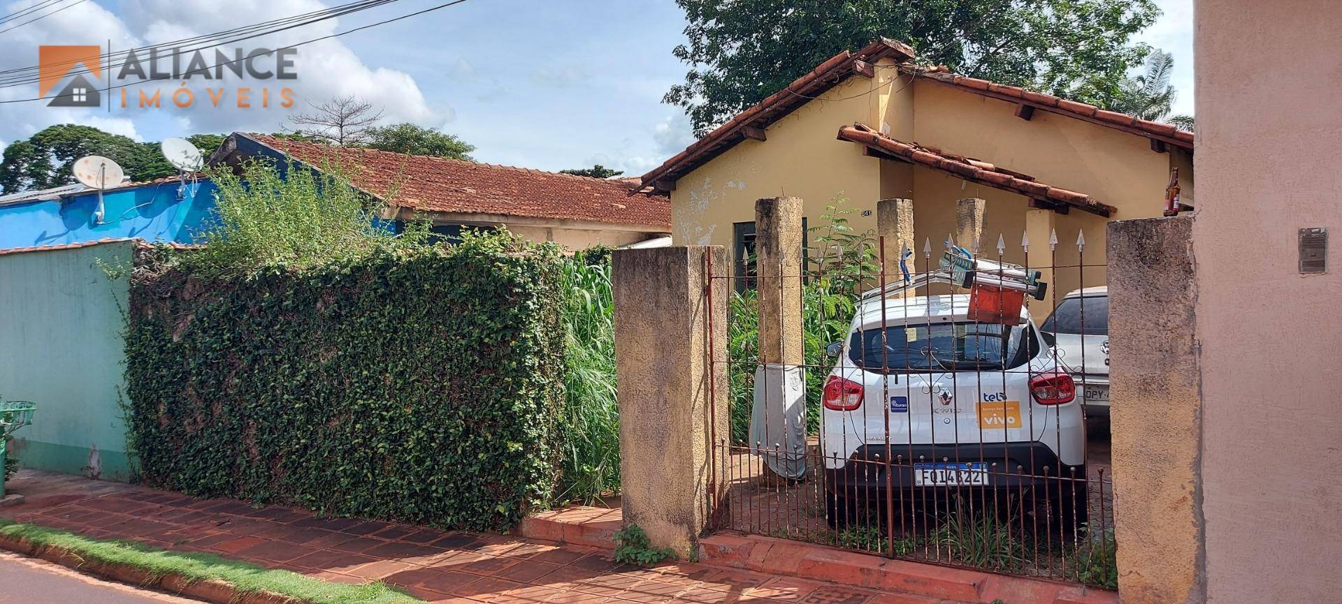 Casa à venda com 2 quartos, 60m² - Foto 1