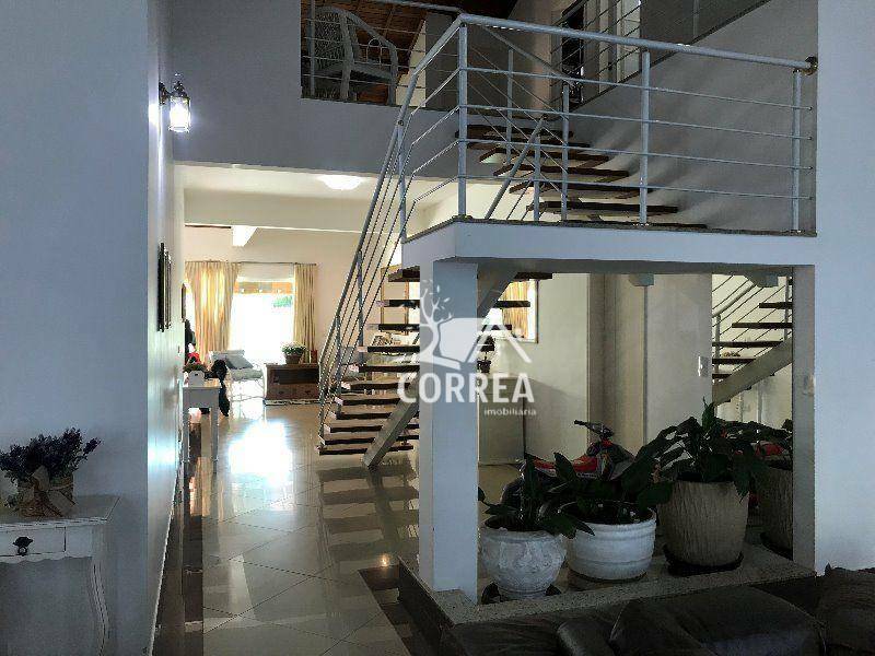 Casa à venda com 4 quartos, 366m² - Foto 5