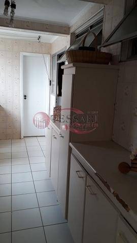 Apartamento à venda com 3 quartos, 165m² - Foto 7