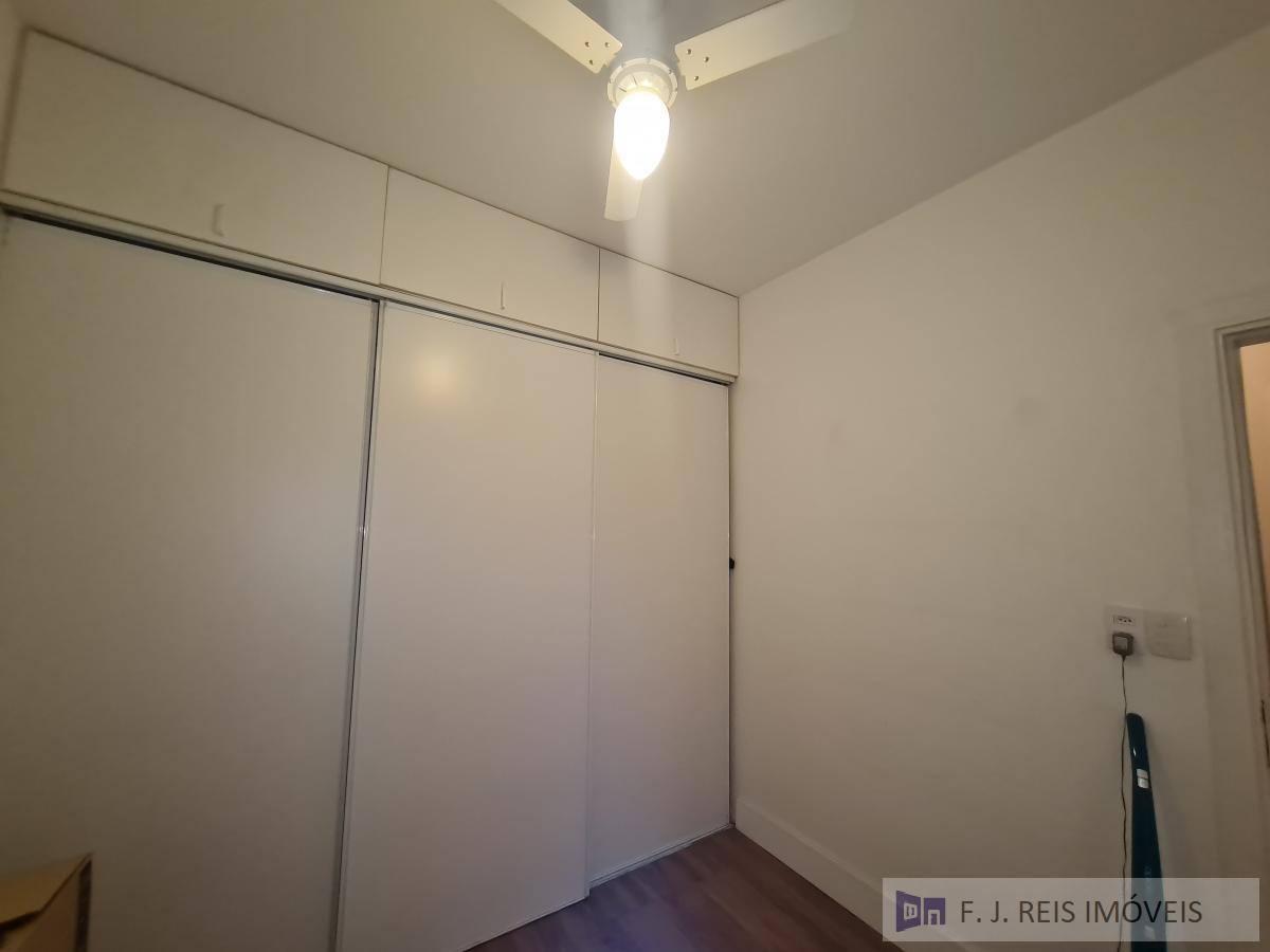 Casa à venda com 3 quartos, 400m² - Foto 17