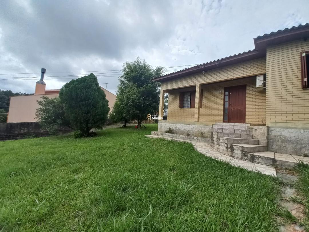 Casa à venda com 3 quartos, 200m² - Foto 2