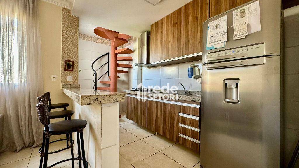 Cobertura à venda com 3 quartos, 102m² - Foto 2