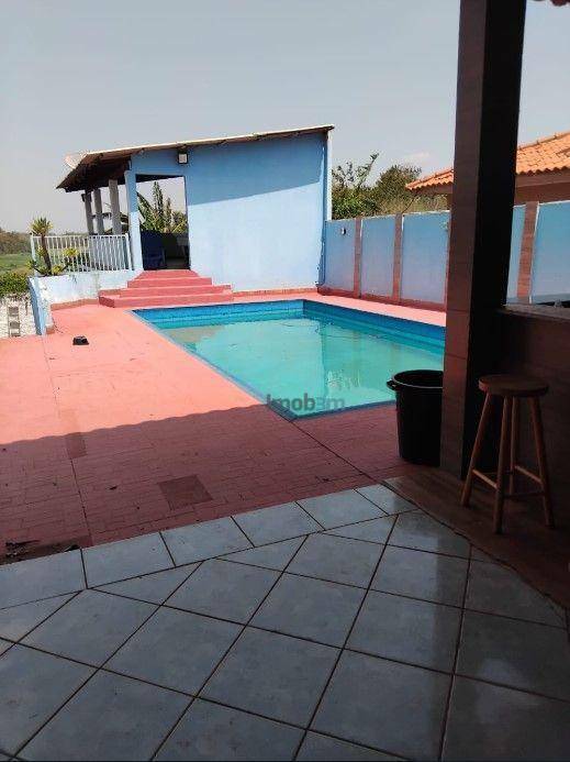 Chácara à venda com 2 quartos, 190m² - Foto 3