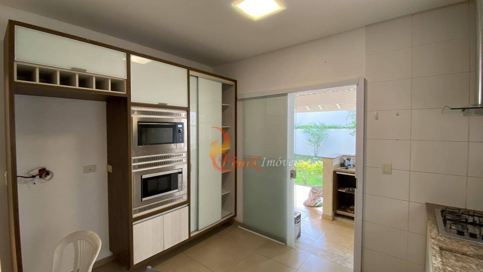 Casa de Condomínio à venda com 4 quartos, 290m² - Foto 14