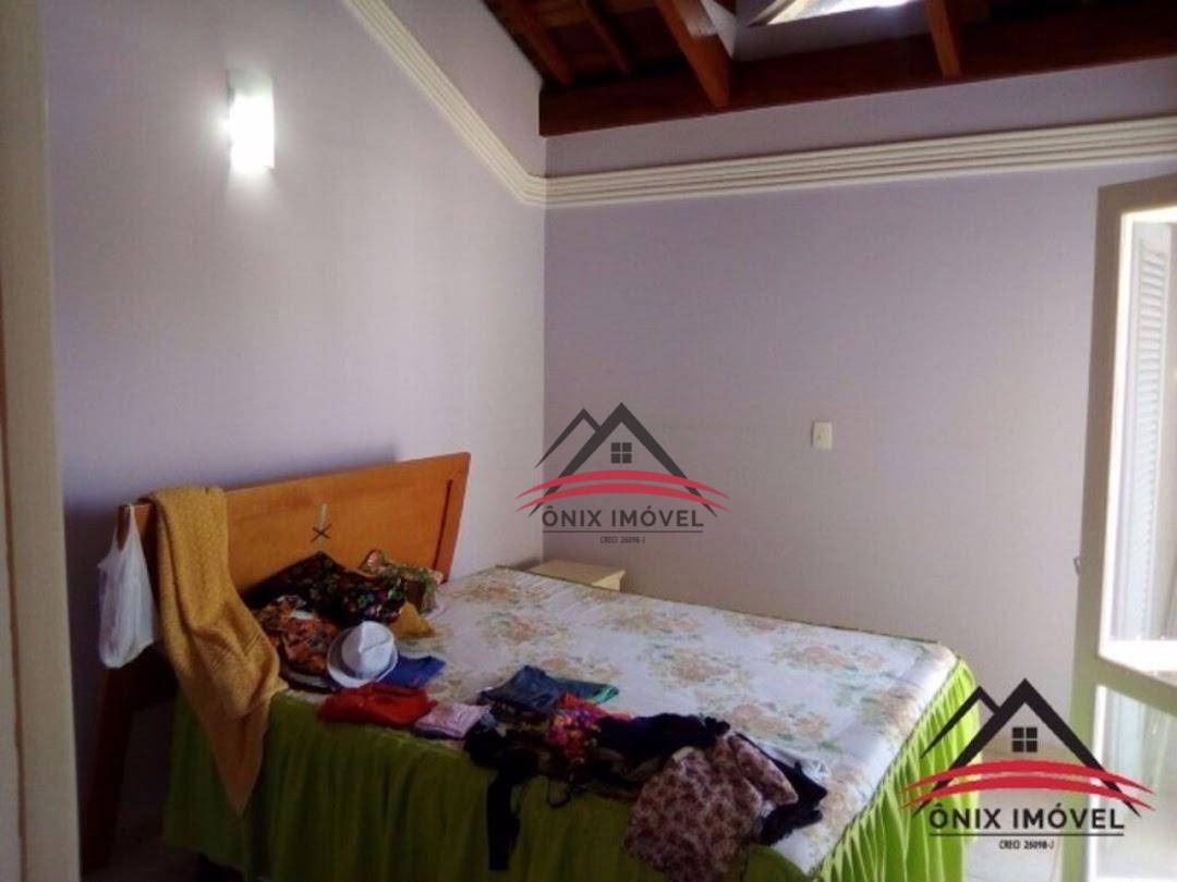 Casa de Condomínio à venda com 4 quartos, 251m² - Foto 12