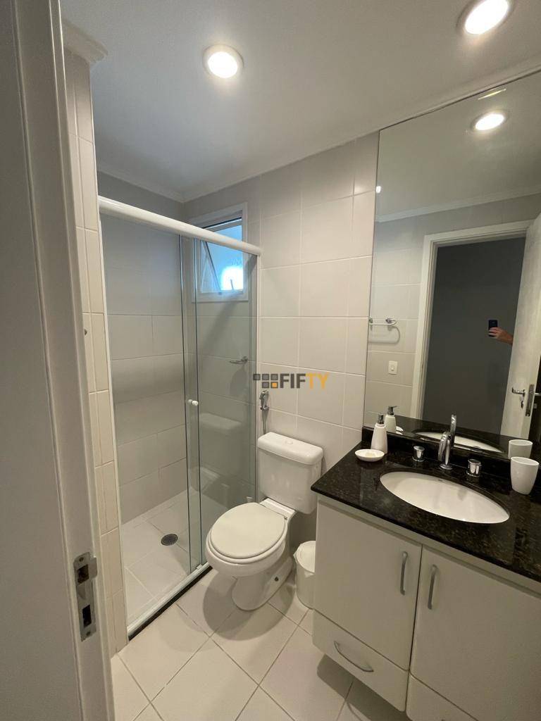 Apartamento à venda com 2 quartos, 75m² - Foto 29