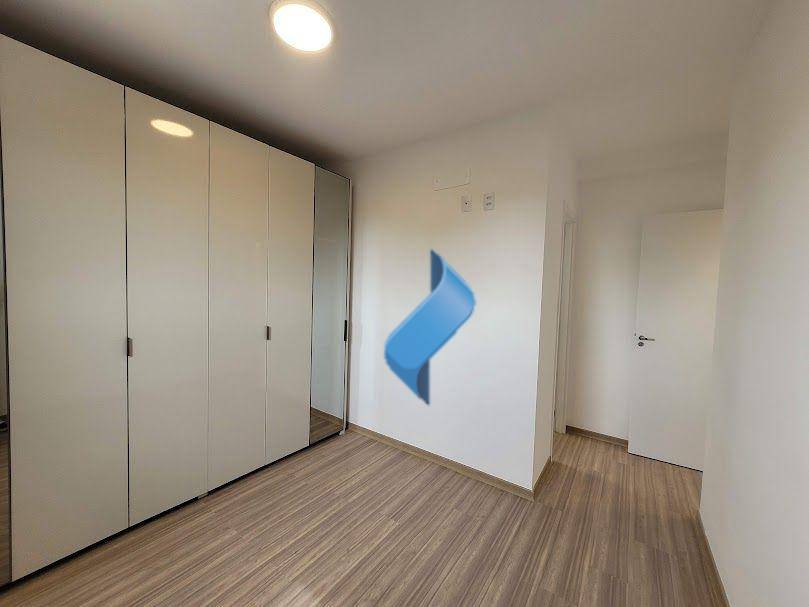 Apartamento para alugar com 2 quartos, 60m² - Foto 13