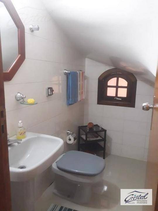 Casa à venda com 3 quartos, 186m² - Foto 5