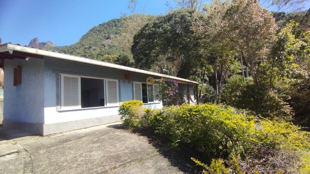 Casa à venda com 4 quartos, 1650m² - Foto 3