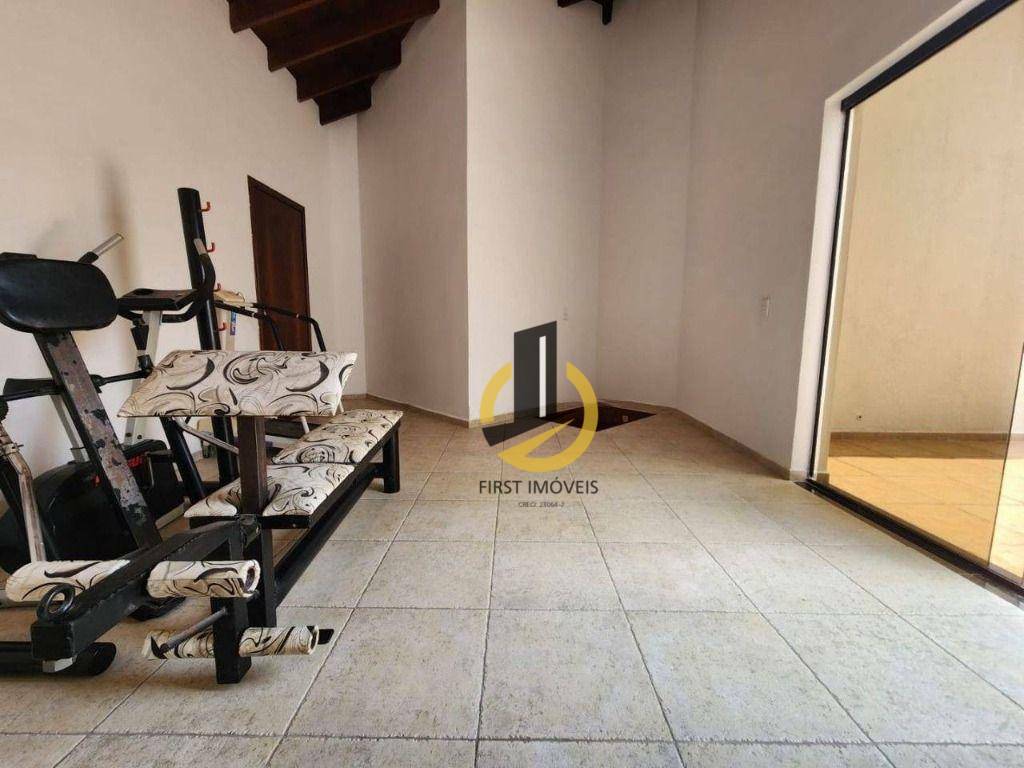 Sobrado à venda com 3 quartos, 354m² - Foto 30