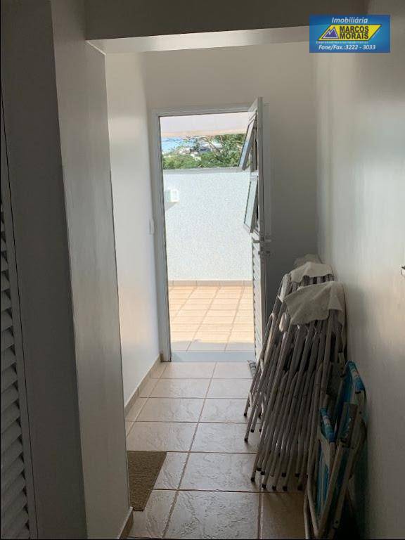 Casa de Condomínio à venda com 3 quartos, 400m² - Foto 77