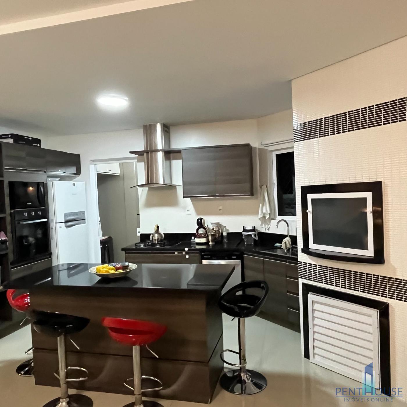 Apartamento à venda com 3 quartos, 129m² - Foto 2