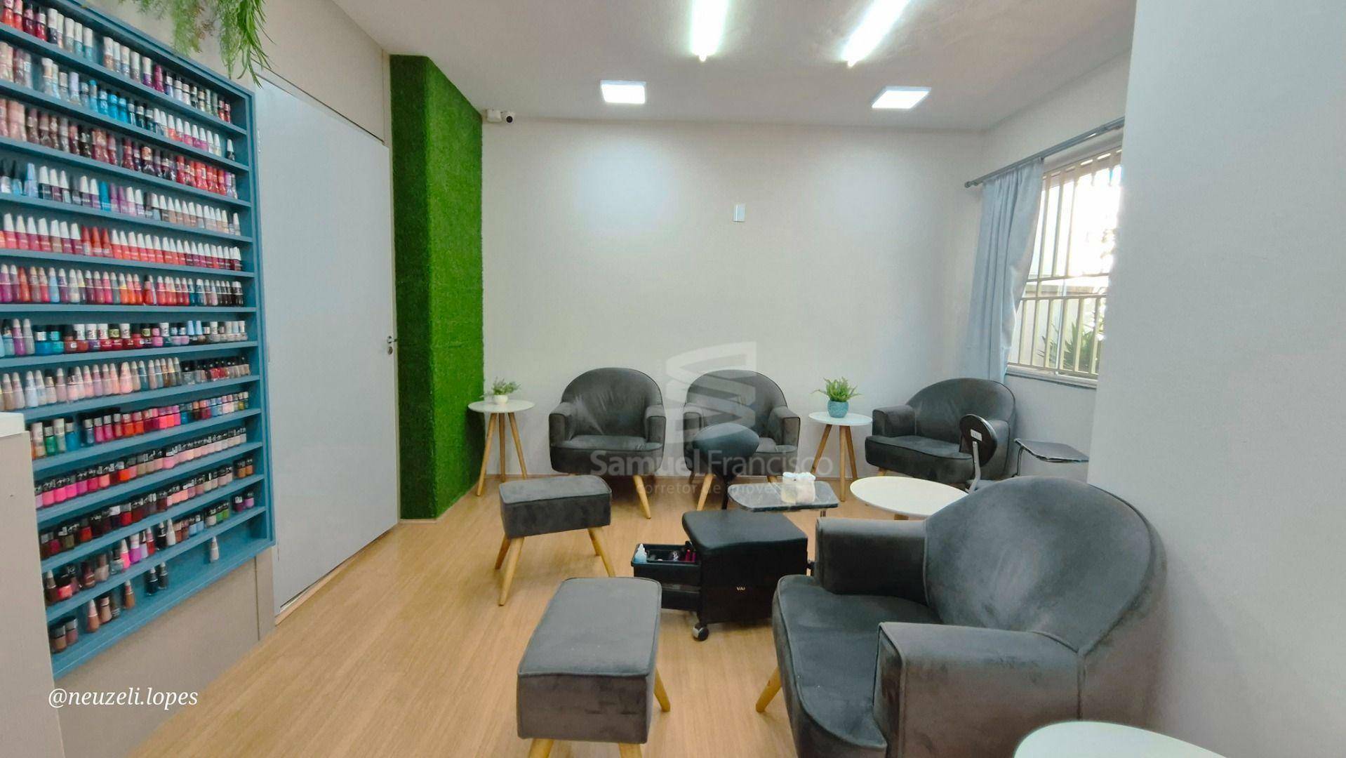 Casa à venda com 3 quartos, 200m² - Foto 2