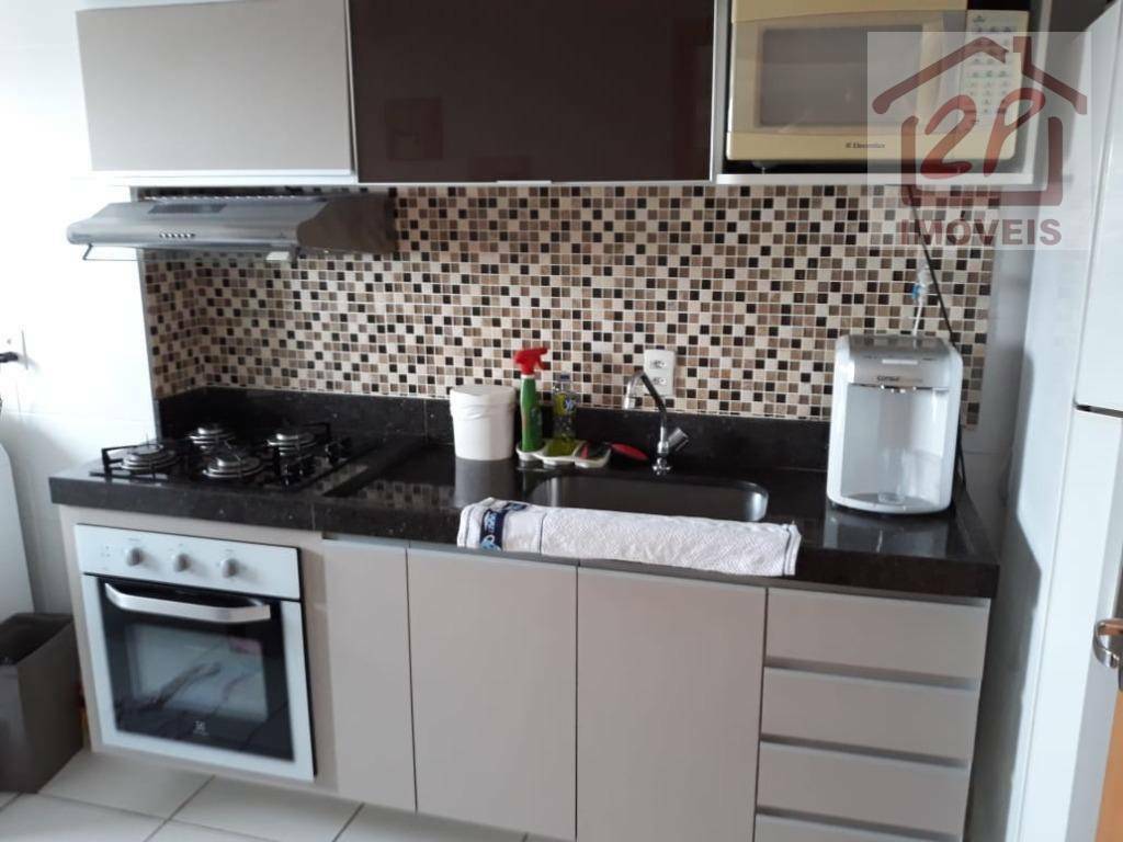 Apartamento à venda com 2 quartos, 70m² - Foto 12