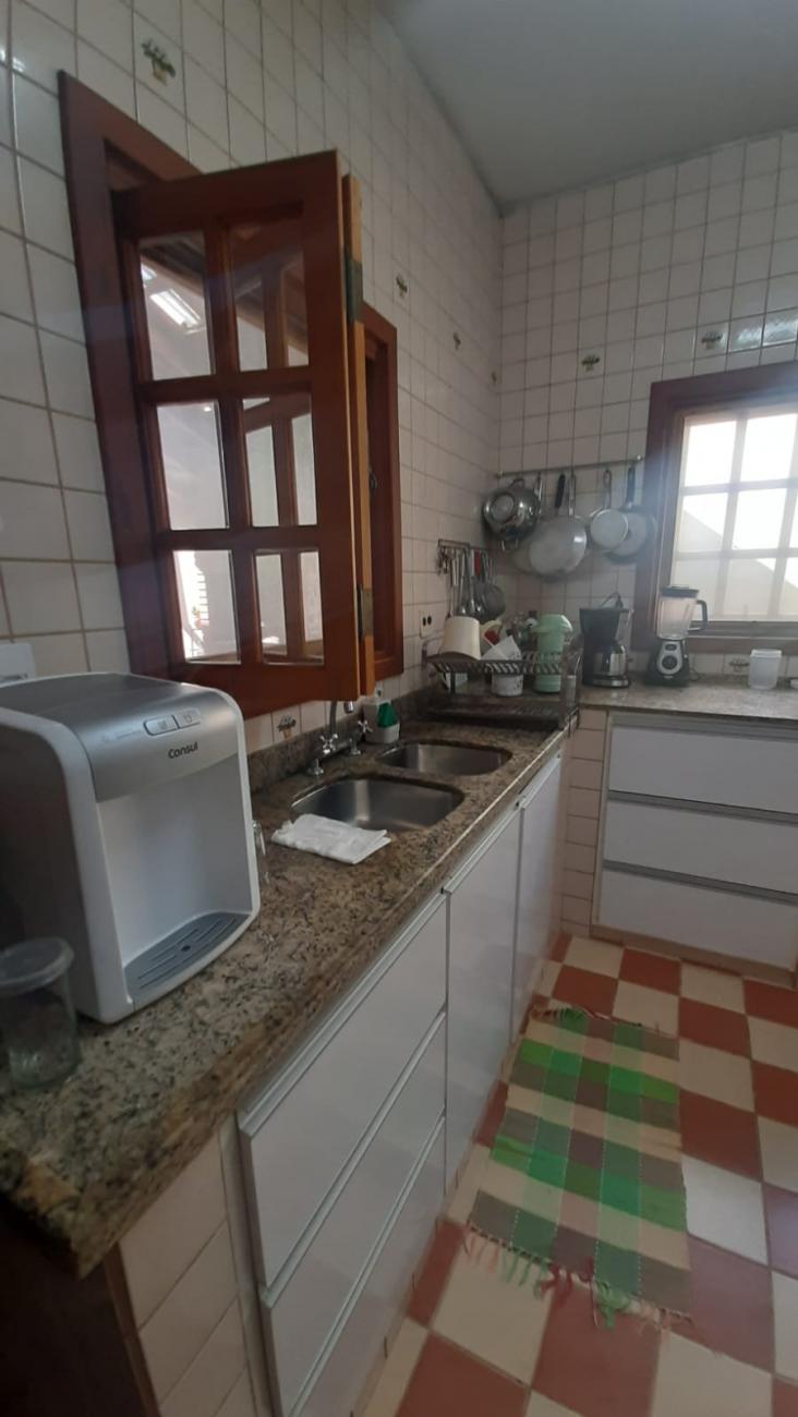 Casa à venda com 3 quartos, 180m² - Foto 7