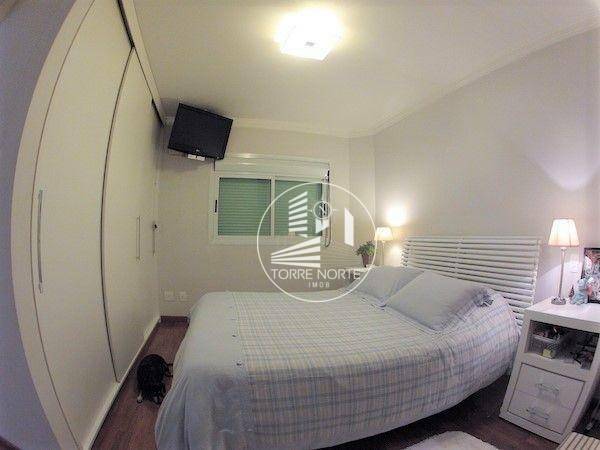 Apartamento à venda com 3 quartos, 142m² - Foto 8